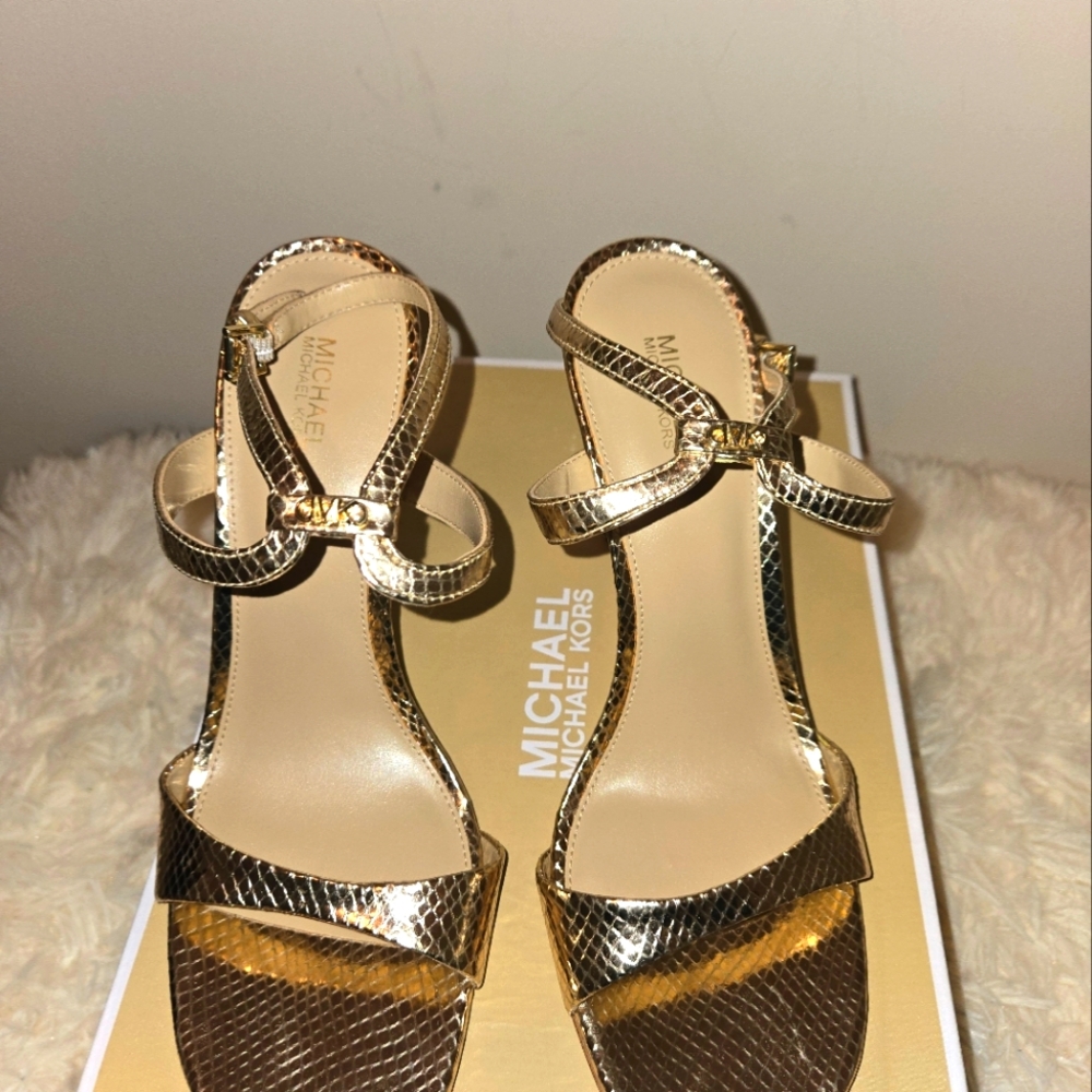Michael Kors Heels (NWT) Box